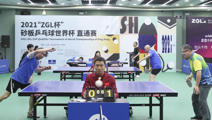 纷纷亮相 纷纷亮相