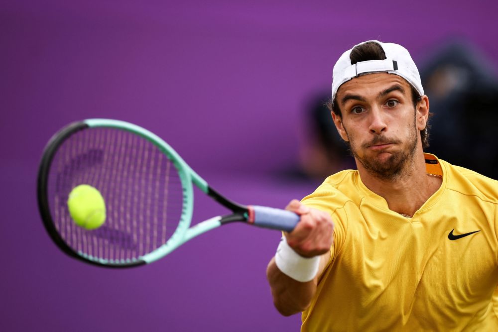 的高难度动 的高难度动