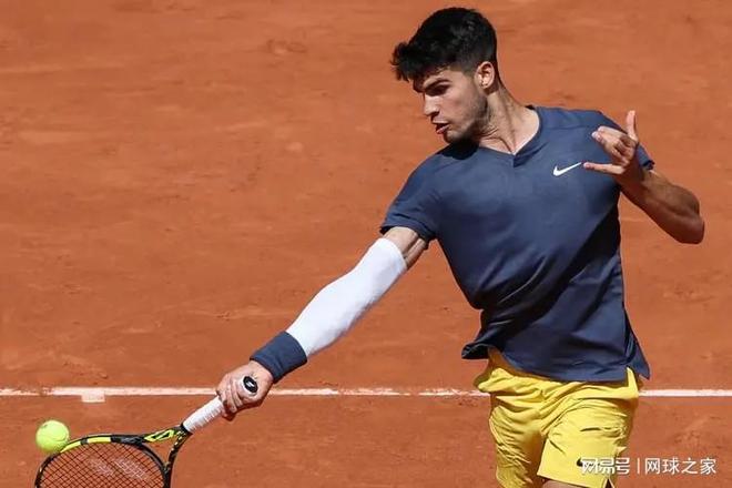 场外的一举 场外的一举