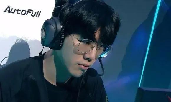 及馬競的菲 及馬競的菲